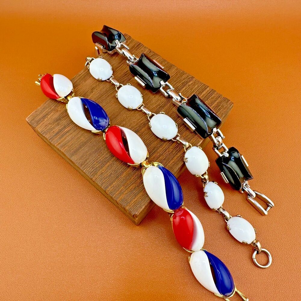 Vintage Bracelet Lot Thermoset Acrylic Gold Silver Tone Black White Red Blue